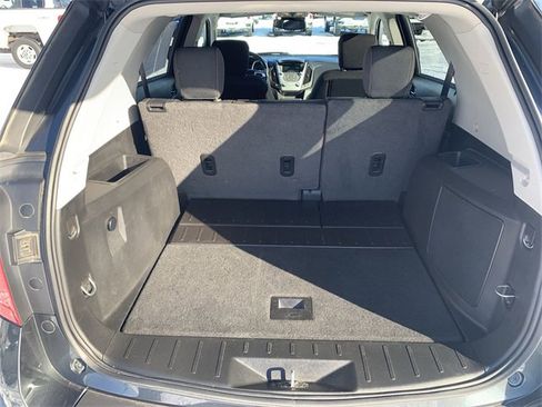 Used 2017 Chevrolet Equinox LT w/ Convenience Package image 24