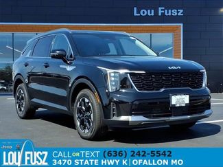 Used 2024 Kia Sorento S video 1