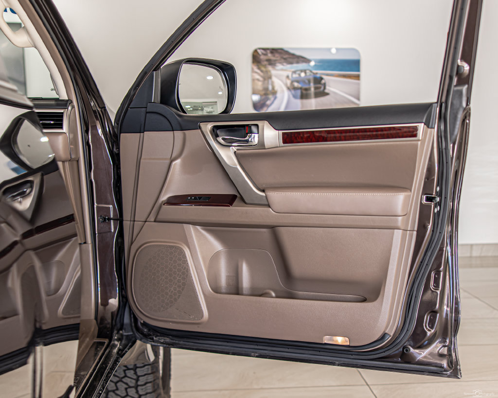 Used 2018 Lexus GX 460 Premium w/ Premium Package AWD/4WD image 41