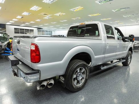 Used 2011 Ford F250 Lariat w/ Lariat Interior Pkg image 6