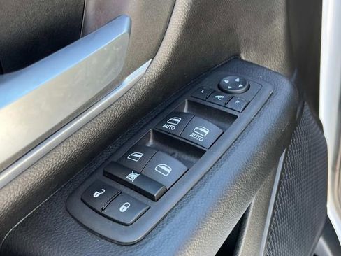Used 2023 RAM 1500 Big Horn image 15