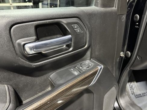 Used 2022 Chevrolet Silverado 2500 LT w/ Convenience Package image 6