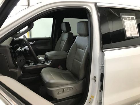 Used 2023 GMC Sierra 1500 SLT image 9