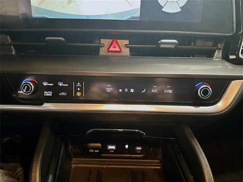 Used 2023 Kia Sportage EX image 23