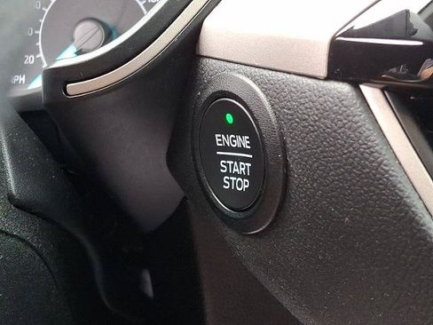 Certified 2022 Ford Escape SE AWD/4WD image 26