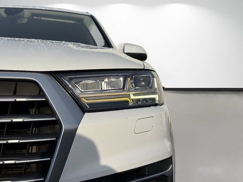Used 2019 Audi Q7 3.0T Premium Plus w/ Premium Plus Package AWD/4WD image 9