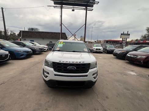 Used 2017 Ford Explorer Sport w/ Equipment Group 401A AWD/4WD image 3