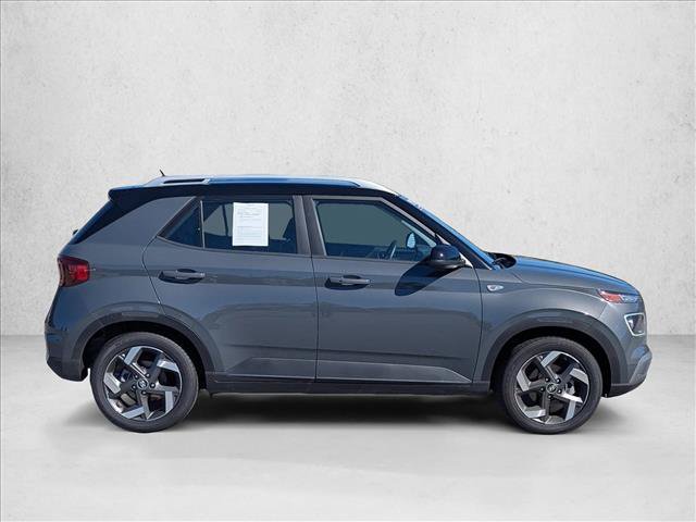 Certified 2025 Hyundai Venue Limited FWD image 4