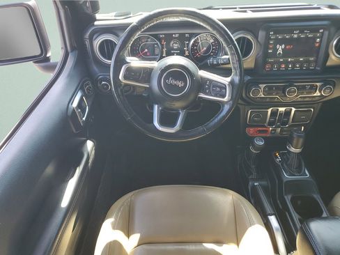Used 2019 Jeep Wrangler Unlimited Rubicon AWD/4WD image 12