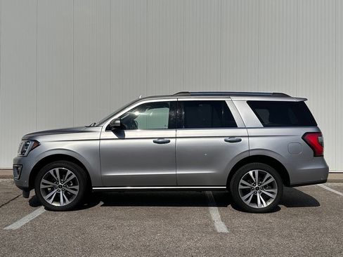 Used 2021 Ford Expedition Limited AWD/4WD image 3