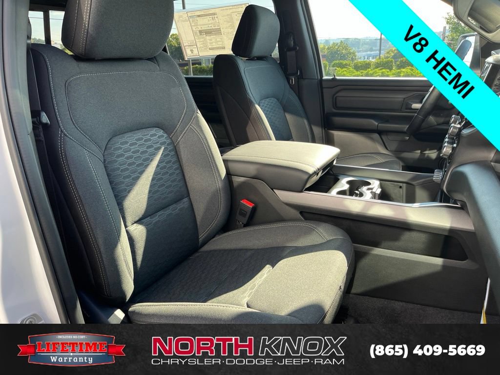 New 2026 RAM 1500 Express AWD/4WD image 29