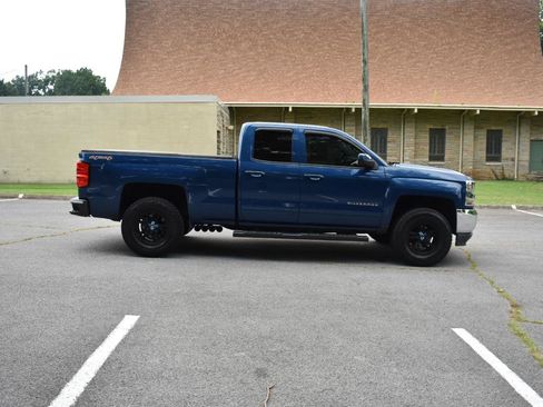 Used 2017 Chevrolet Silverado 1500 LT w/ All Star Edition AWD/4WD image 9