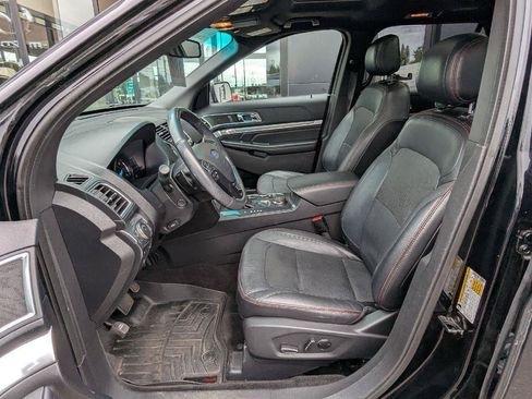 Used 2016 Ford Explorer Sport w/ Equipment Group 401A AWD/4WD image 17