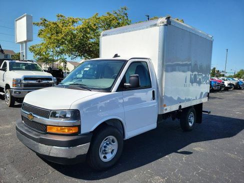 New 2025 Chevrolet Express 3500 w/ Power Convenience Package image 2