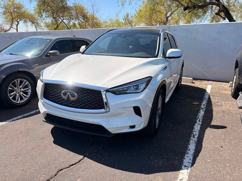 Used 2025 INFINITI QX50 Luxe AWD/4WD image 2