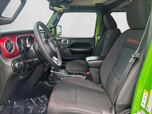Used 2020 Jeep Wrangler Unlimited Rubicon AWD/4WD image 11