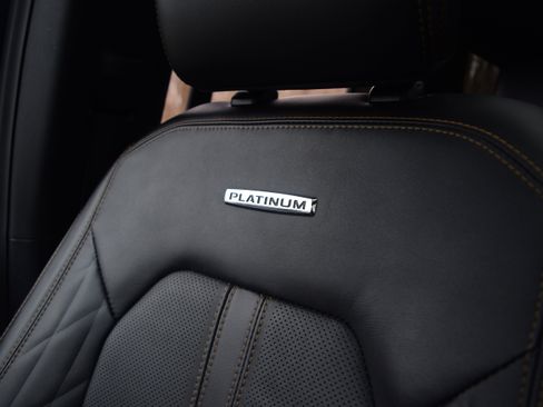 Used 2022 Ford Expedition Platinum image 22