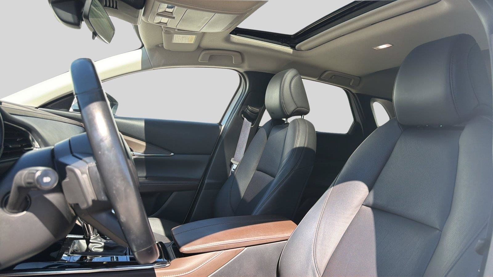Used 2023 MAZDA CX-30 AWD 2.5 S w/ Premium Package image 18