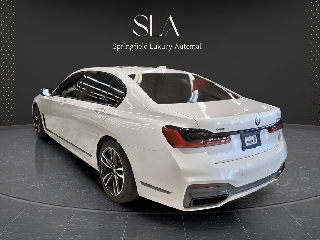 Used 2021 BMW 750i xDrive w/ Executive Package AWD/4WD image 6