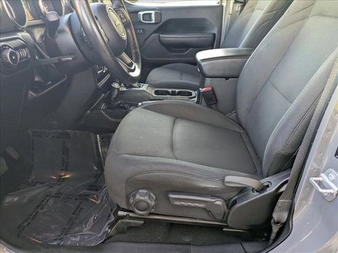 Used 2022 Jeep Wrangler Unlimited Sport image 13