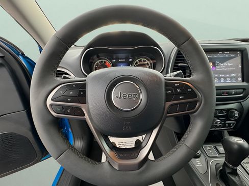 Certified 2022 Jeep Cherokee Latitude Lux AWD/4WD image 10