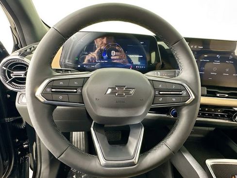 New 2026 Chevrolet Equinox ACTIV image 11