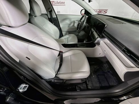 Certified 2025 Hyundai Kona SEL AWD/4WD image 29
