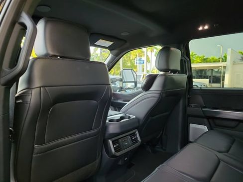 Used 2026 Ford F450 Platinum w/ FX4 Off-Road Package AWD/4WD image 15
