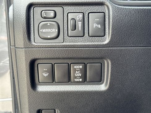Used 2016 Toyota 4Runner Limited RWD image 21