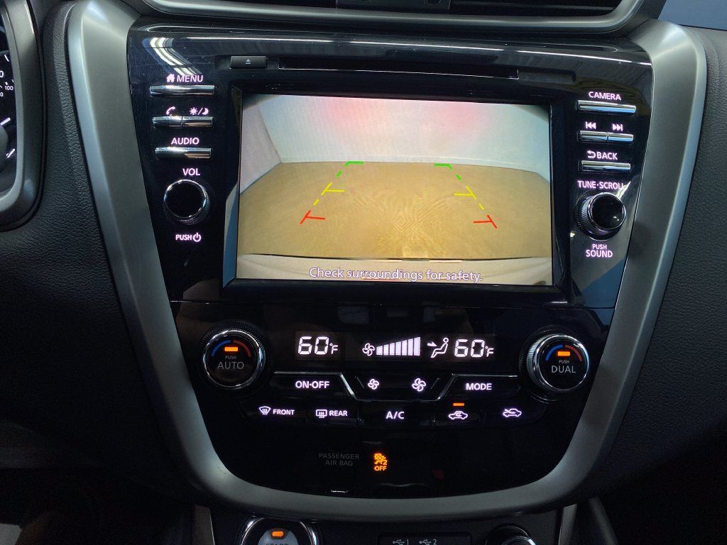 Used 2023 Nissan Murano SV w/ SV Midnight Edition Package AWD/4WD image 17