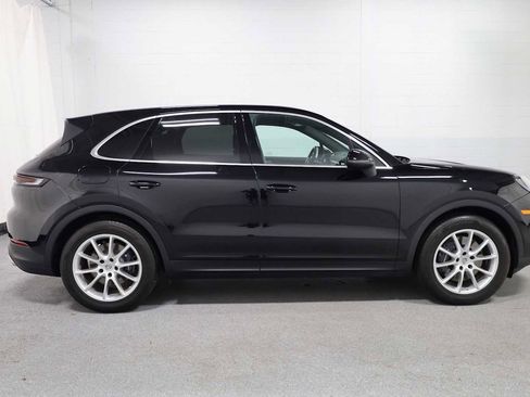 Certified 2024 Porsche Cayenne image 10