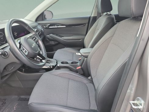 Certified 2024 Kia Seltos S FWD image 16