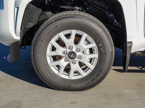 New 2025 Toyota Tacoma SR5 image 5