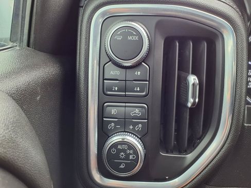 Used 2021 GMC Sierra 1500 SLT AWD/4WD image 9
