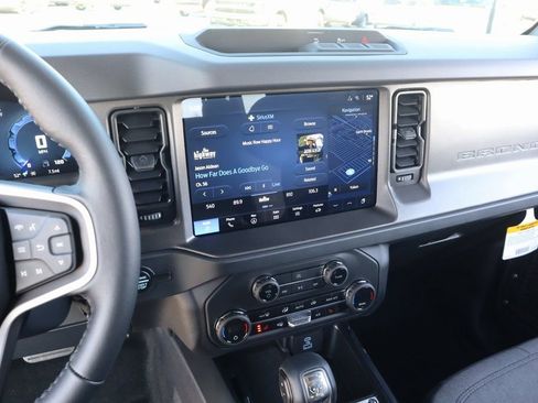 New 2025 Ford Bronco Big Bend image 5