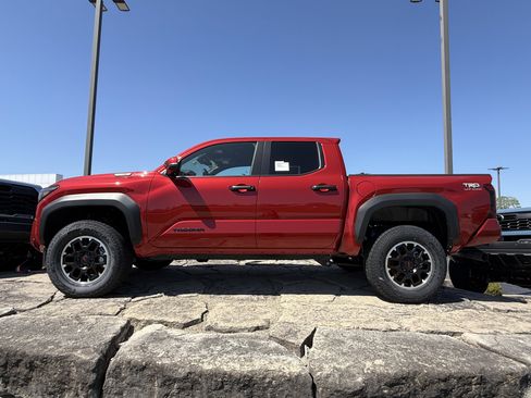 New 2026 Toyota Tacoma TRD Off-Road AWD/4WD image 34