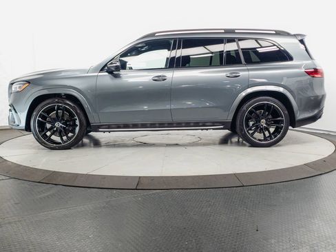 Used 2024 Mercedes-Benz GLS 450 4MATIC image 4