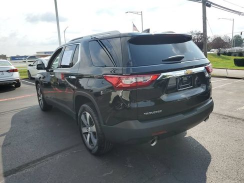 Used 2018 Chevrolet Traverse LT FWD image 3