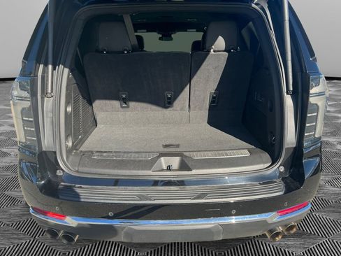 Used 2025 Chevrolet Tahoe Premier image 9