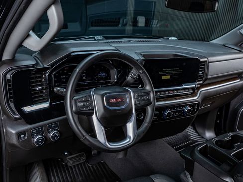 Used 2025 GMC Sierra 1500 SLE w/ X31 Off-Road Package image 16