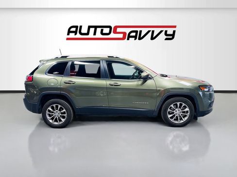 Used 2019 Jeep Cherokee Latitude Plus w/ Comfort/Convenience Group image 8