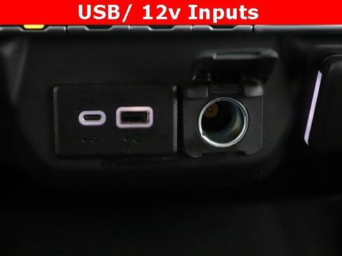 Used 2023 Chevrolet Silverado 1500 Custom image 24