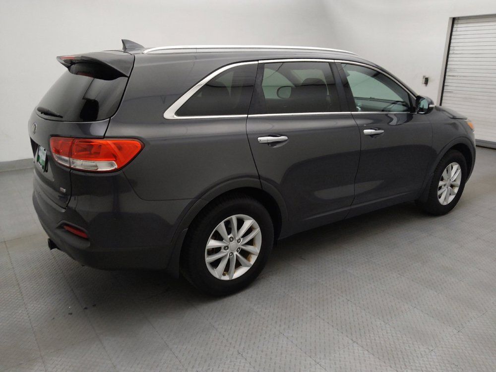 Used 2017 Kia Sorento FWD w/ LX Convenience Package image 10