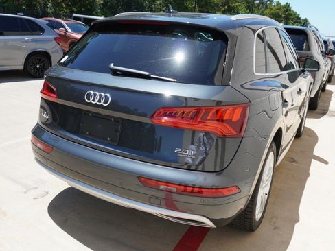 Used 2018 Audi Q5 2.0T Premium Plus w/ Premium Plus Package AWD/4WD image 5