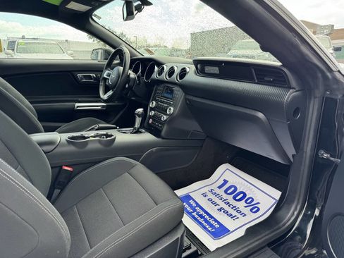 Used 2015 Ford Mustang Coupe RWD image 27
