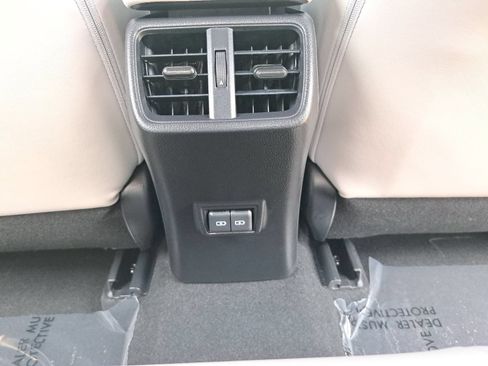Used 2024 Lexus UX 250h FWD image 12