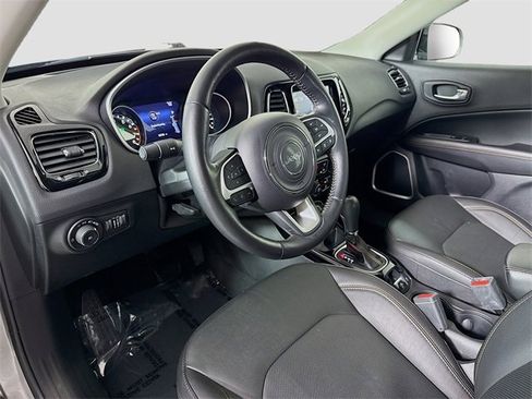 Used 2021 Jeep Compass Limited image 18