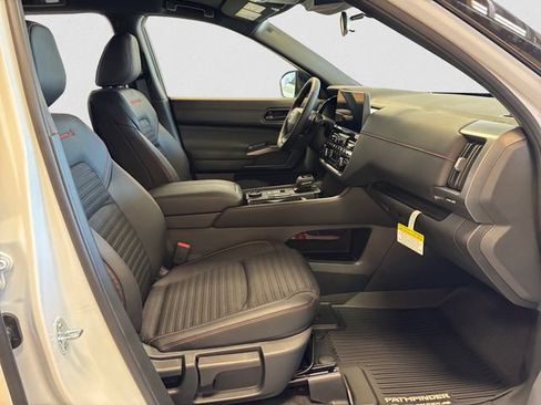 New 2026 Nissan Pathfinder Rock Creek w/ Rock Creek Premium Package AWD/4WD image 16