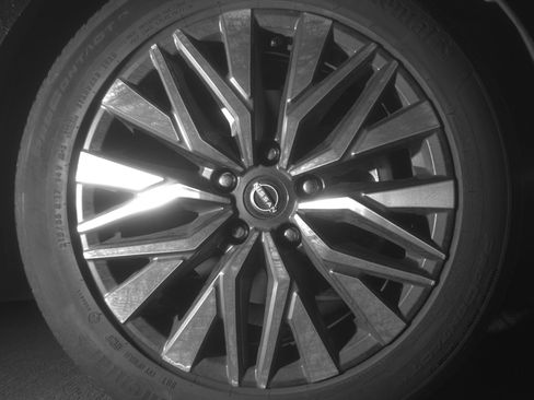 Used 2025 Nissan Altima 2.5 SV FWD image 10
