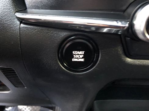 Used 2024 MAZDA CX-30 AWD 2.5 S w/ Preferred Package image 16